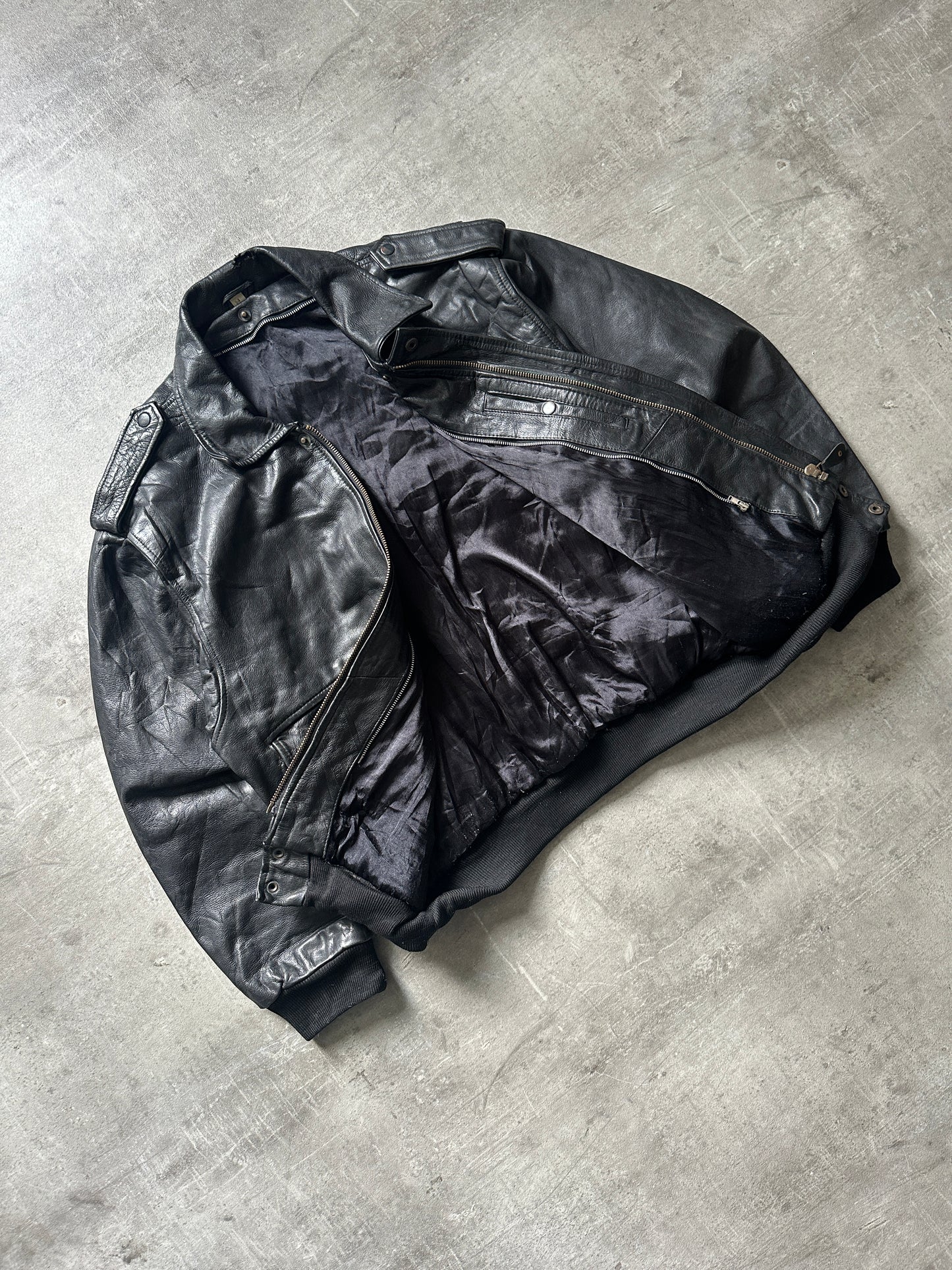 1980's VINTAGE LEATHER AVIATOR JACKET