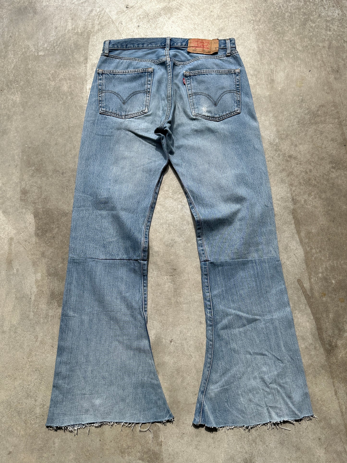 LEVIS 501 CUSTOM FLARED DENIM 34/32